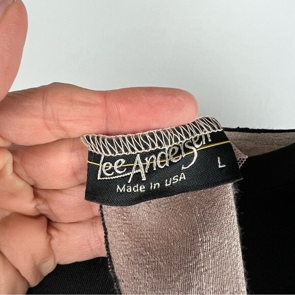 Lee Andersen Utopia Tunic - Picture 12 of 14